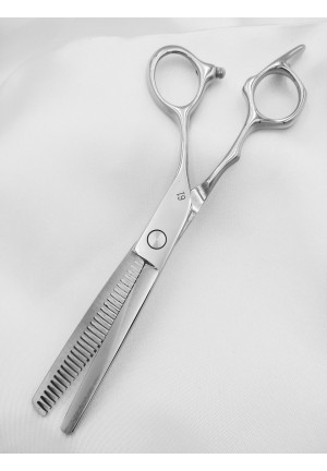 Kyoto Berber & Kuaför Saç Kesim Makasları 61 Efile Düz Taraklı